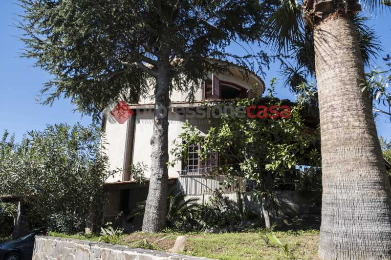 Villa in Vendita ad Naso - 410000 Euro