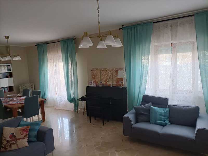 Appartamento in Vendita ad Palermo - 220000 Euro
