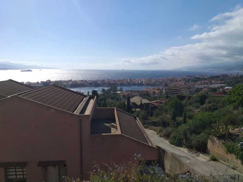 Villa Bifamiliare in Vendita ad Messina - 450000 Euro