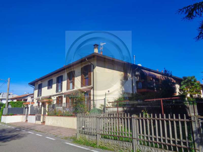 Appartamento in Vendita ad Jerago con Orago - 129000 Euro
