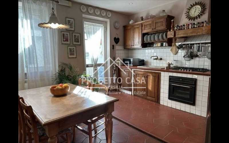 Casa Indipendente in Vendita ad Viareggio - 360000 Euro
