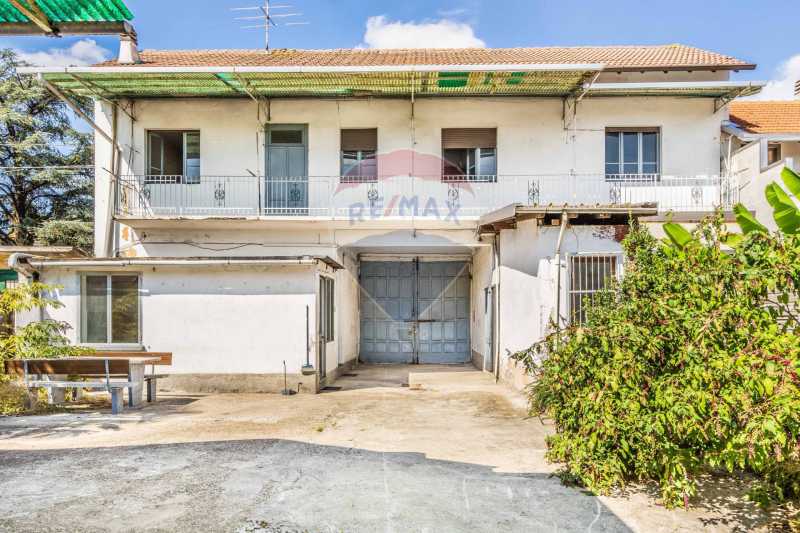 Casa Indipendente in Vendita ad Fagnano Olona - 120000 Euro