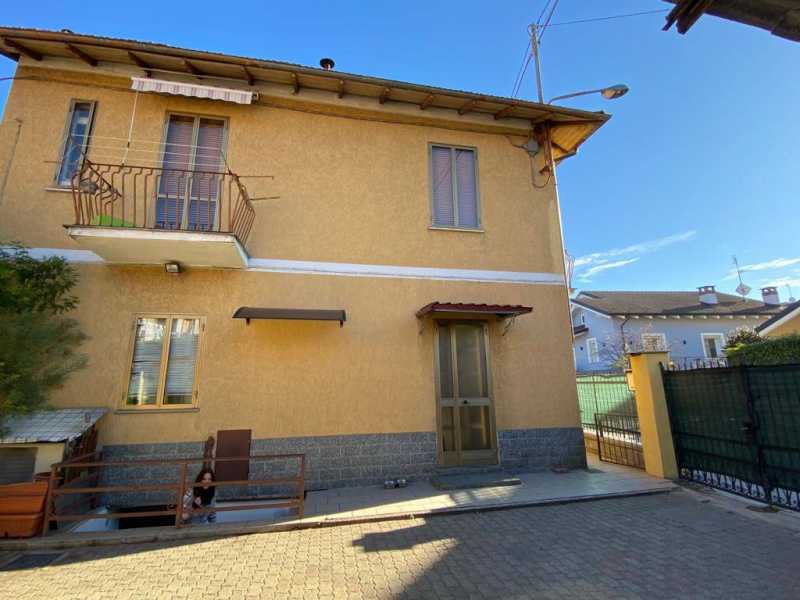 Casa Indipendente in Vendita ad Grugliasco - 255000 Euro