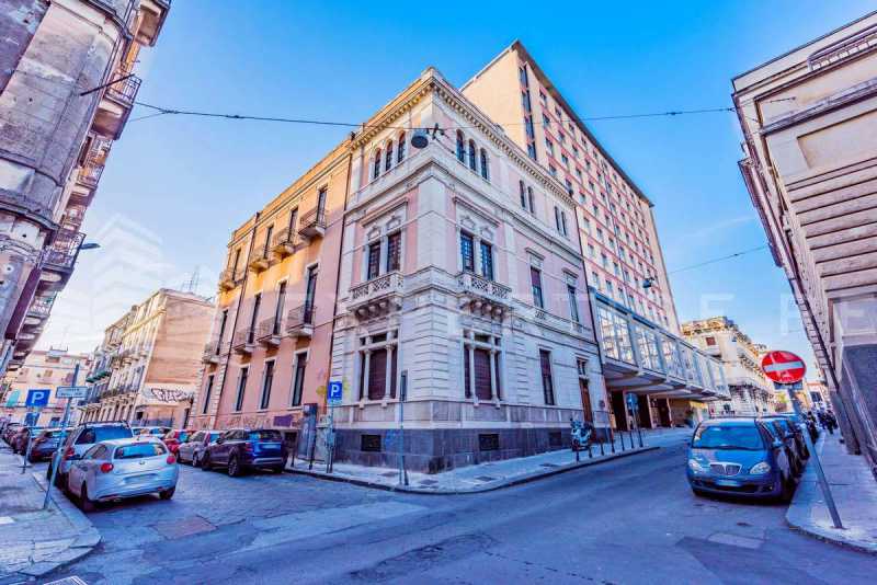 Ufficio in Vendita ad Catania - 900000 Euro