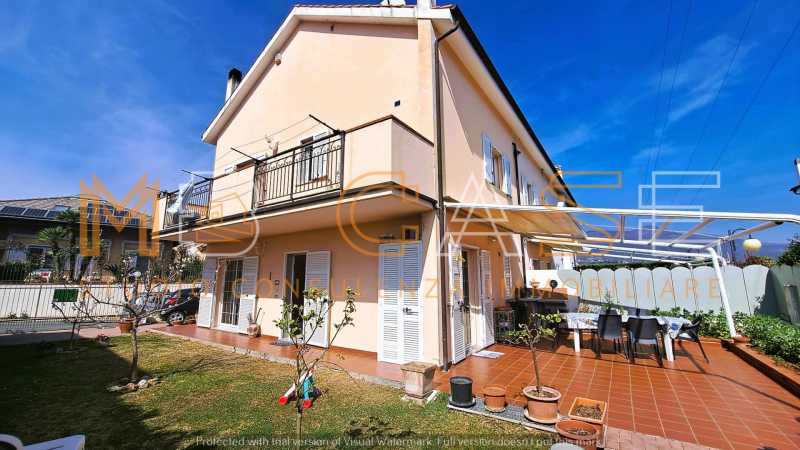 Villa in Vendita ad Albenga - 429000 Euro