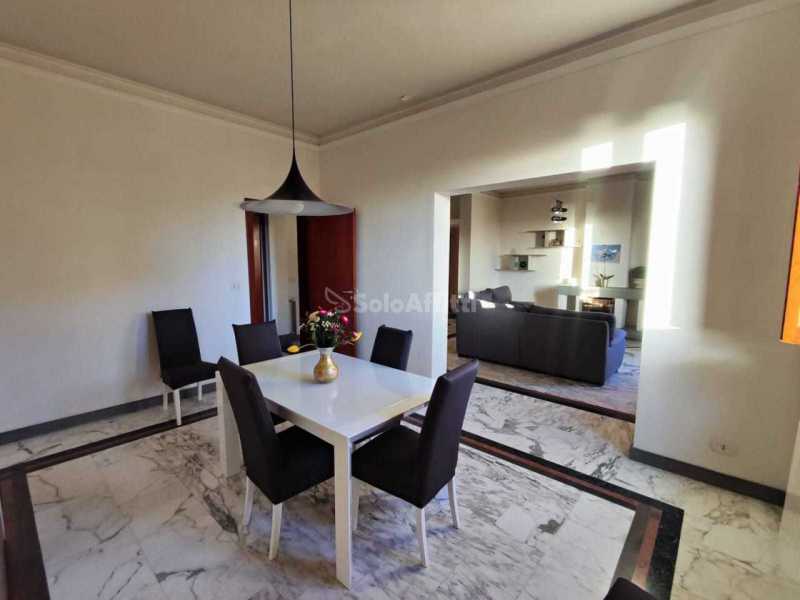 Appartamento in Affitto ad Reggio di Calabria - 1500 Euro