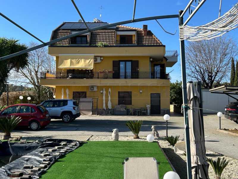 Villa in Vendita ad Caltanissetta - 290000 Euro