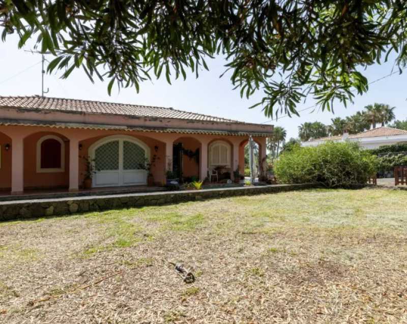 Villa in Vendita ad Viagrande - 570000 Euro