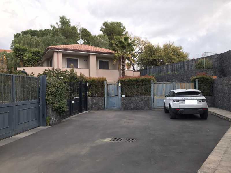 Villa in Vendita ad Pedara - 299000 Euro