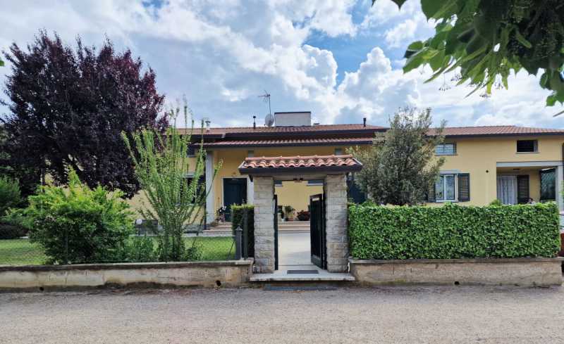 Villa in Vendita ad Perugia - 450000 Euro