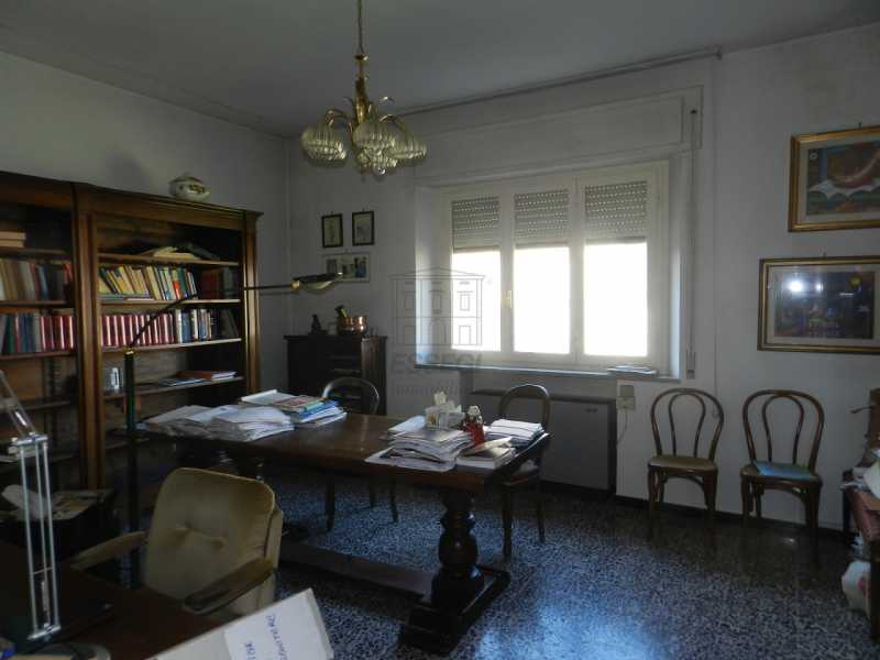 Ufficio in Affitto ad Lucca - 1100 Euro