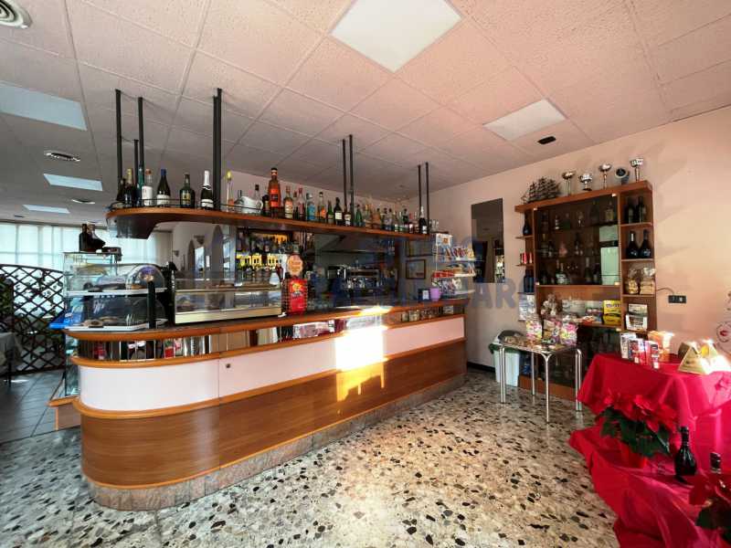 Bar in Vendita ad Taggia - 35000 Euro