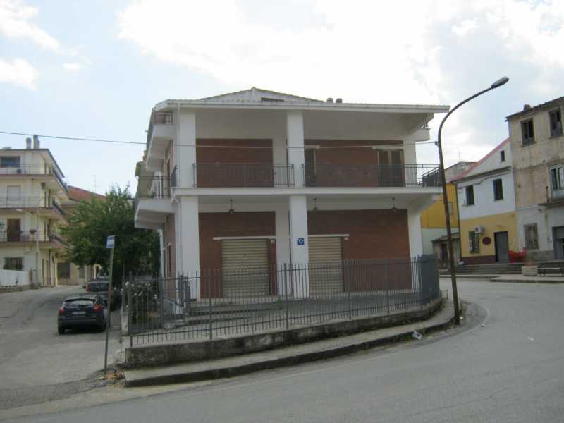 Casa Trifamiliare in Vendita ad Cassano All`ionio - 170000 Euro