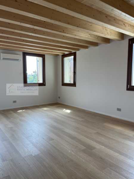 Appartamento in Vendita ad Treviso - 396000 Euro