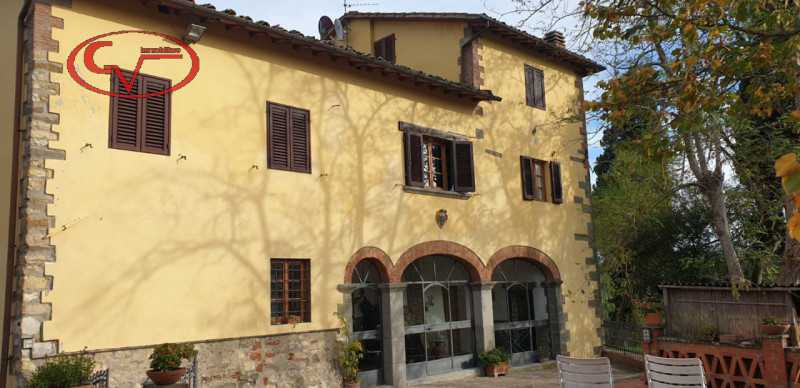 Villa in Vendita ad Montevarchi - 910000 Euro