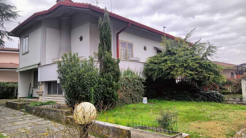 Villa in Vendita ad Ghedi - 350000 Euro
