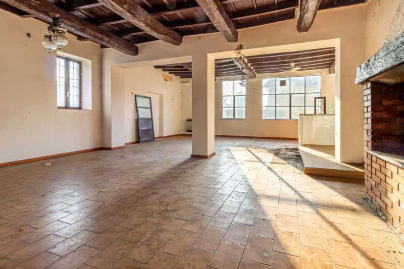 Casa Indipendente in Vendita ad Vernate - 156000 Euro