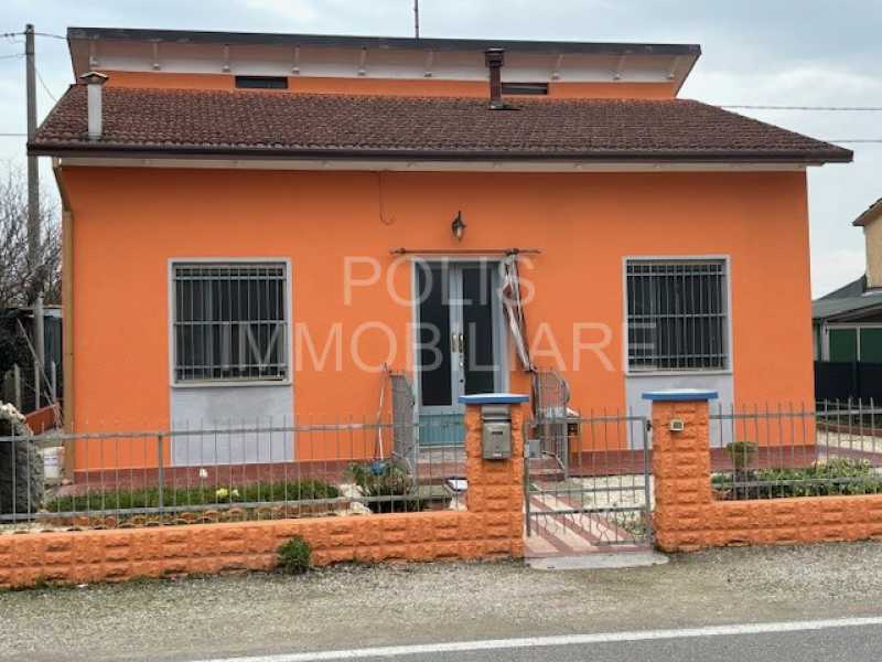 Casa Indipendente in Vendita ad Concordia Sulla Secchia - 160000 Euro