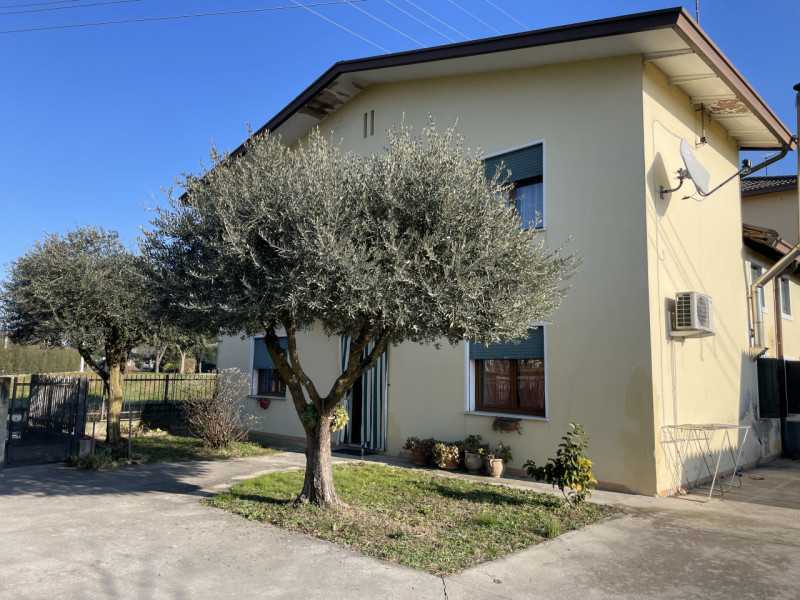 Villa a Schiera in Vendita ad Cittadella - 175000 Euro