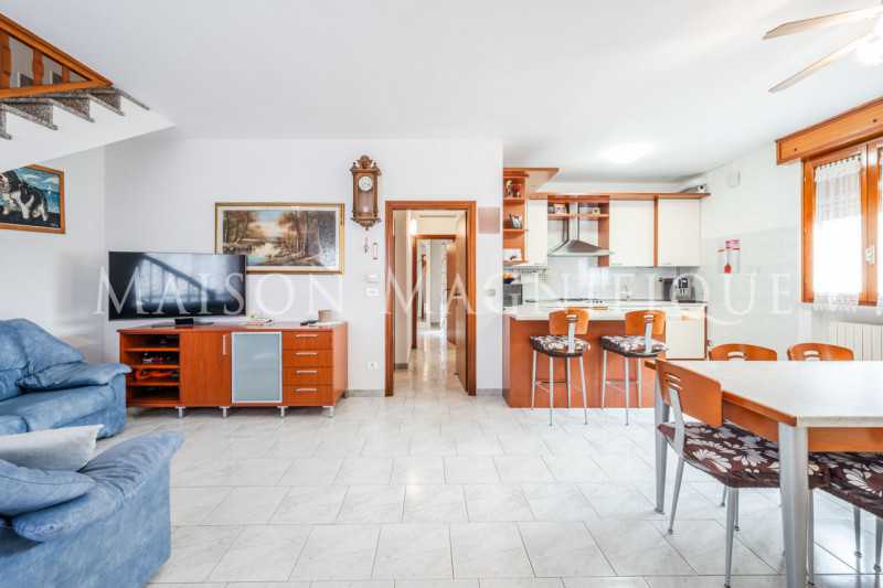 Villa Bifamiliare in Vendita ad Lagosanto - 140000 Euro