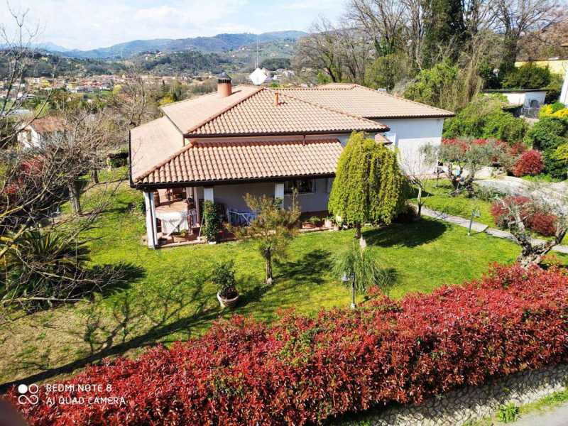 villa in Vendita ad Sarzana - 780000 Euro