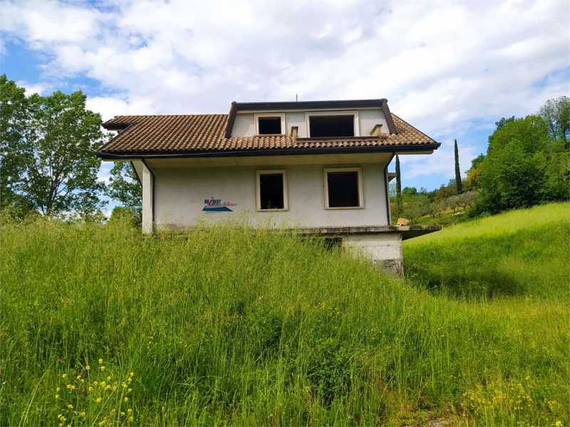 villa in Vendita ad Frosinone - 230000 Euro