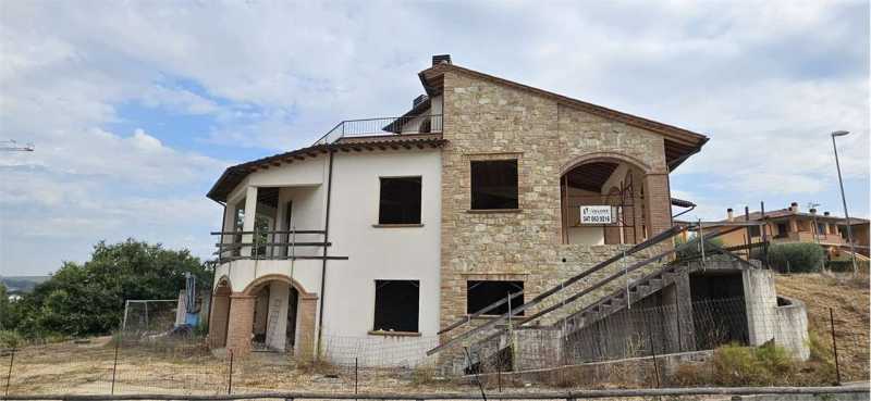 casa indipendente in Vendita ad Todi - 310000 Euro