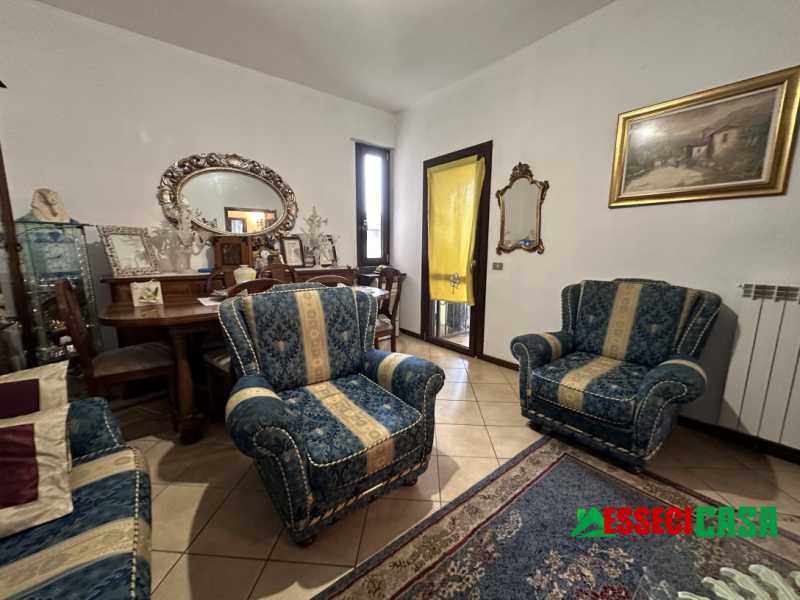 Appartamento in Vendita ad Lurano - 89000 Euro