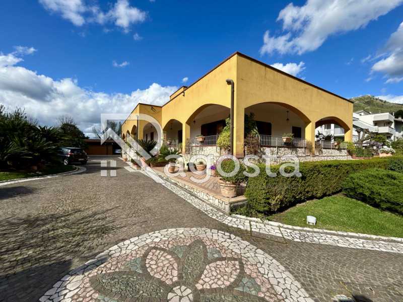 Villa in Vendita ad Baronissi - 530000 Euro