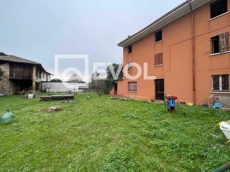 Casa Indipendente in Vendita a Udine - 150000 Euro