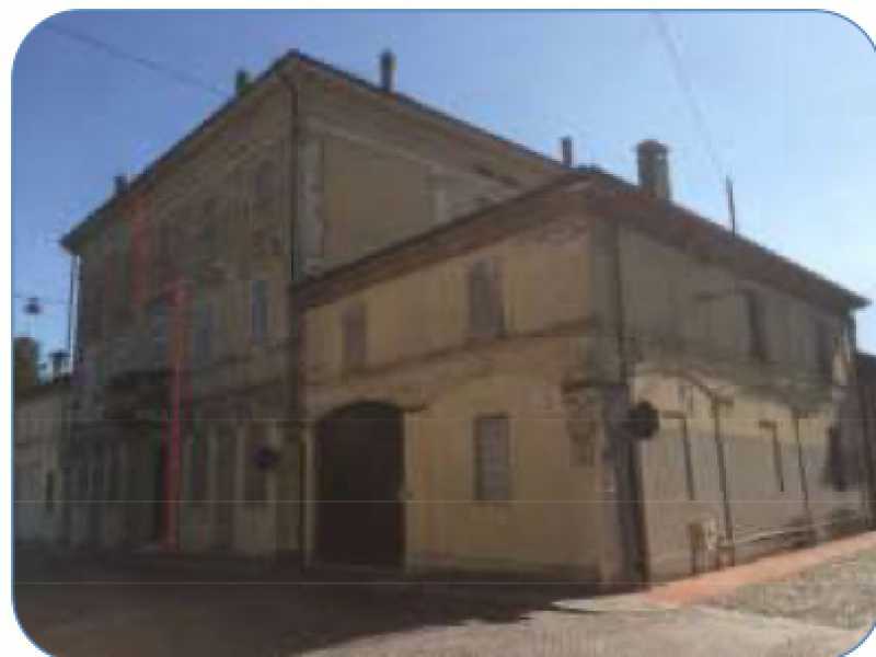 Edificio-Stabile-Palazzo in Vendita ad Sabbioneta - 59169 Euro