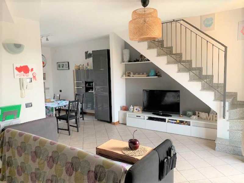 Appartamento in Vendita ad Brignano Gera D`adda - 115000 Euro