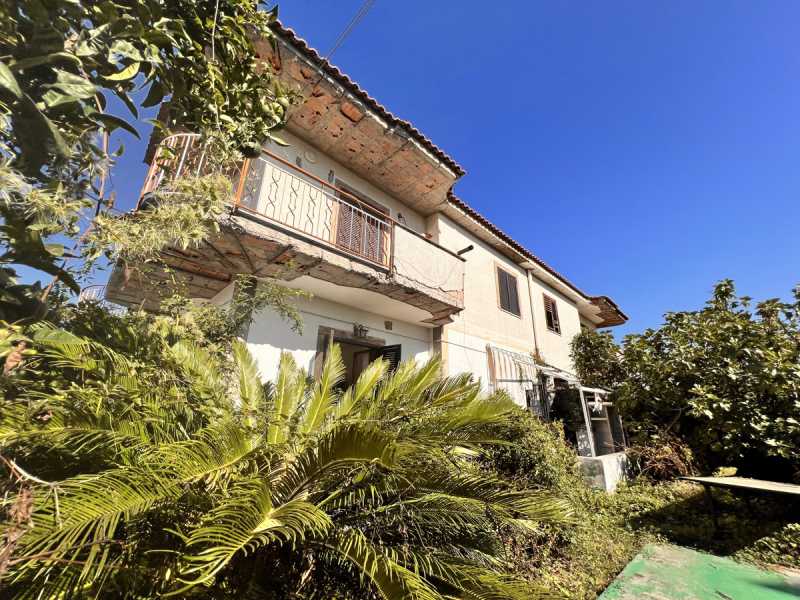 Casa Indipendente in Vendita ad Pontecagnano Faiano - 350000 Euro