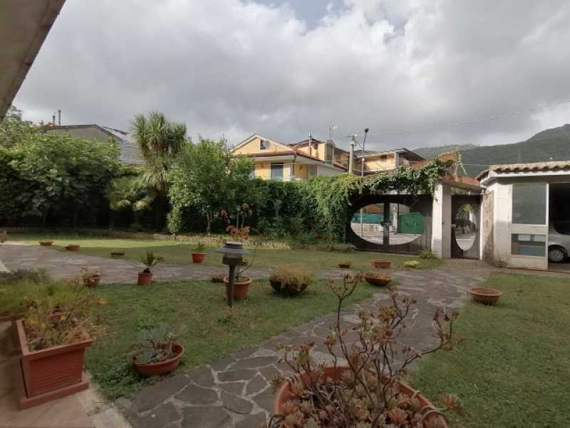 Villa in Vendita ad Giffoni Valle Piana - 350000 Euro