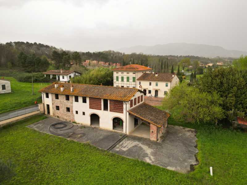 Villa in Vendita ad Porcari - 1500000 Euro