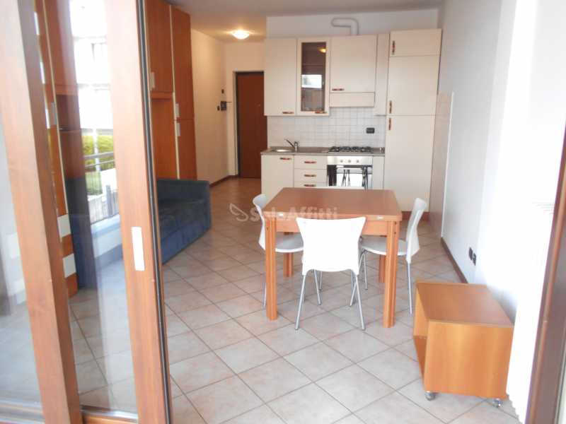 Monolocale in Affitto ad Cant? - 450 Euro