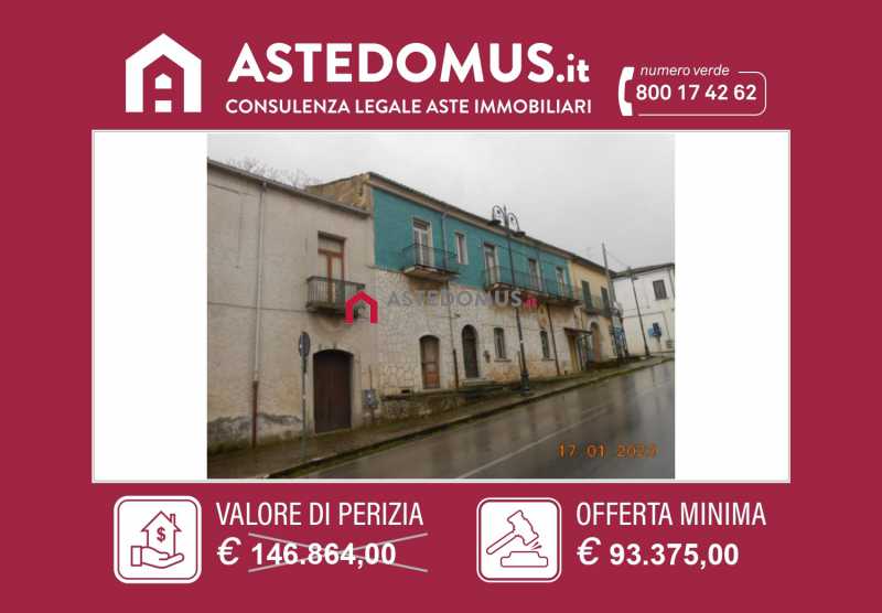 Edificio-Stabile-Palazzo in Vendita ad Pietradefusi - 93375 Euro