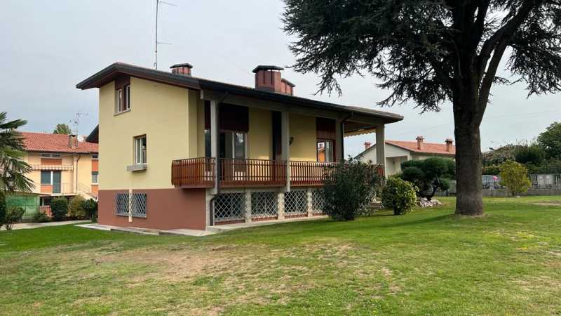 Villa in Affitto ad San Daniele del Friuli - 1300 Euro al mese