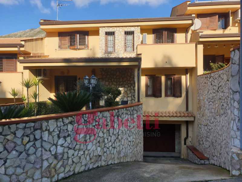 Villa a Schiera in Vendita ad Palermo - 249000 Euro