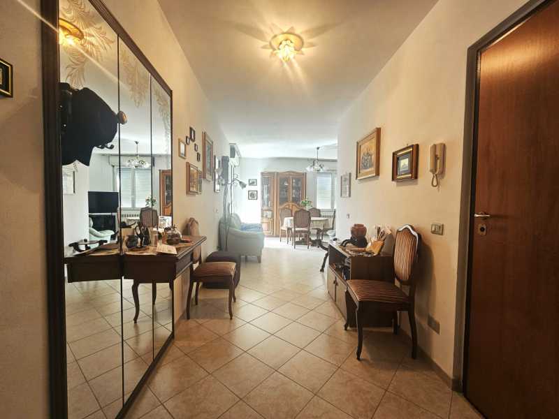 Appartamento in Vendita ad Vezzano Ligure - 185000 Euro