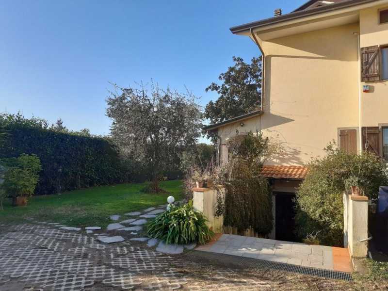 villa trifamiliare in vendita a montignoso cervaiolo foto2-124857722