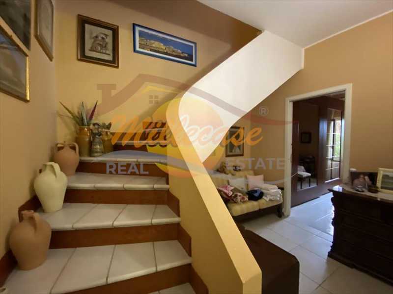 villa in vendita a siracusa via patroclo foto3-132226350
