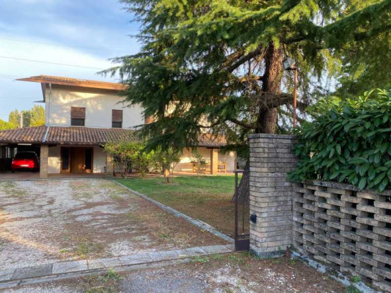 villa in vendita a quarto d`altino via roma
