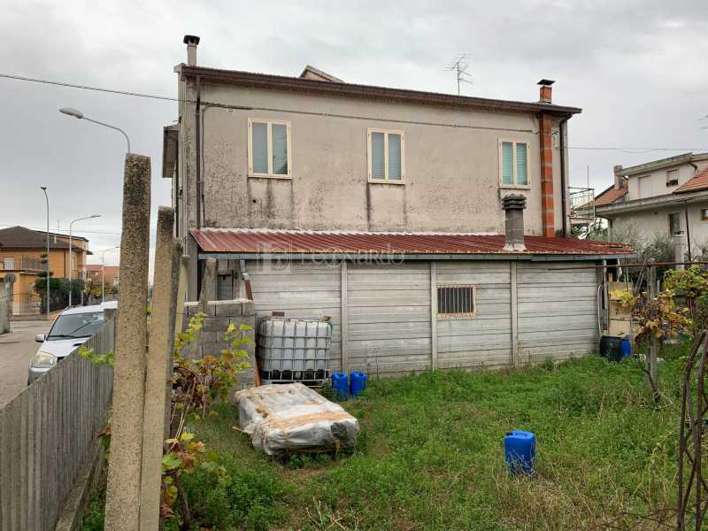 casa indipendente in vendita a sant`egidio alla vibrata c da villa marchesa foto4-137529570