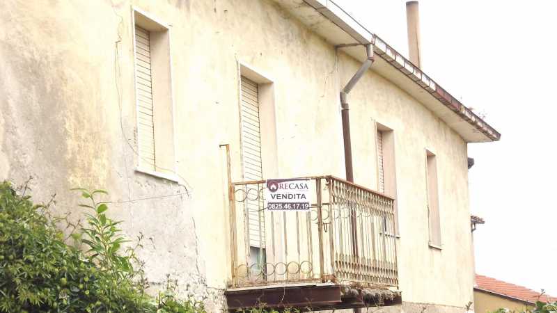 casa semi indipendente in vendita a montefalcione via s antonio abate