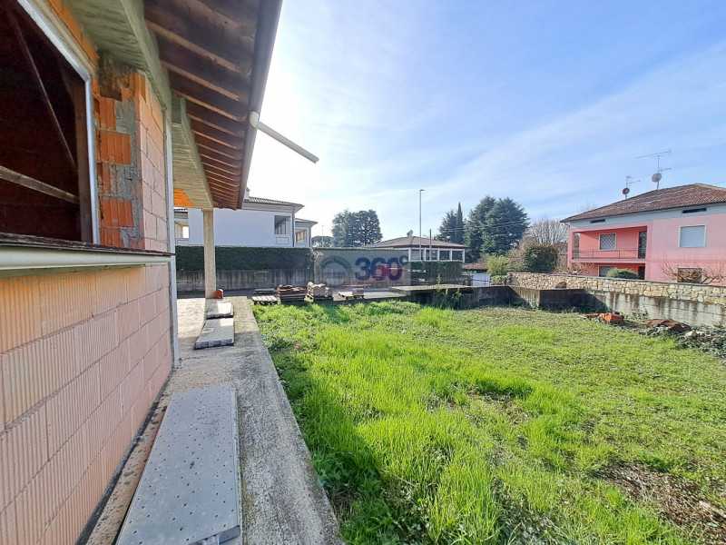 villa bifamiliare in vendita a rovato via valle marzia