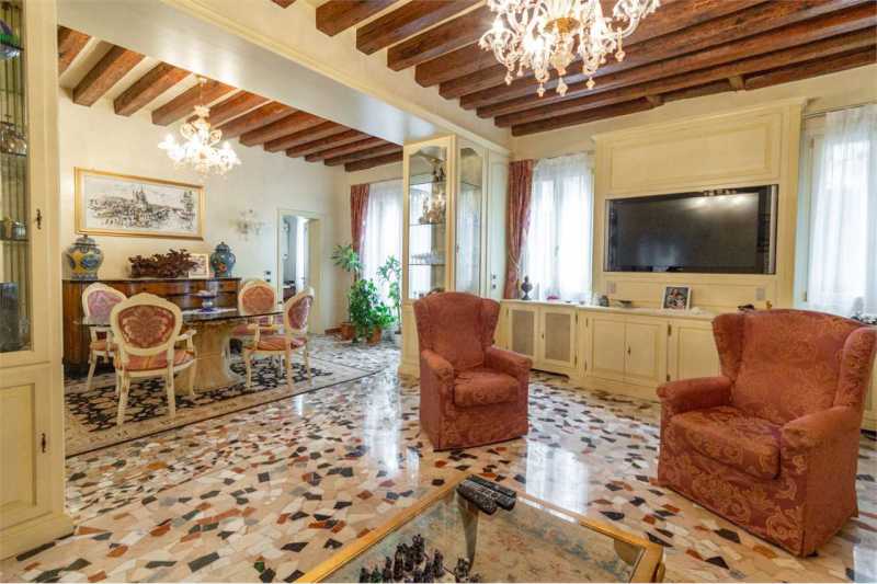 appartamento in vendita a venezia san zaccaria