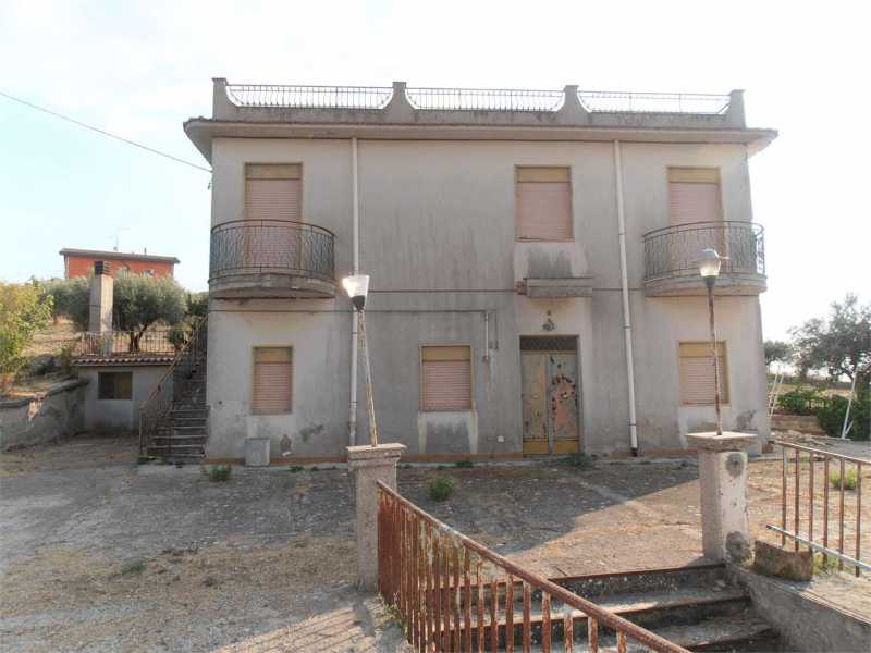 villa in vendita a san cataldo via beppe montana
