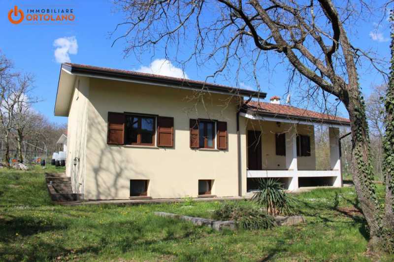 villa indipendente in vendita a doberdã² del lago via i maggio 3e