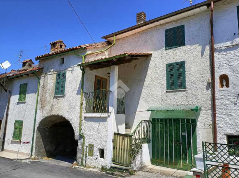 casa indipendente in vendita a cantalupo ligure localitã  arborelle 32